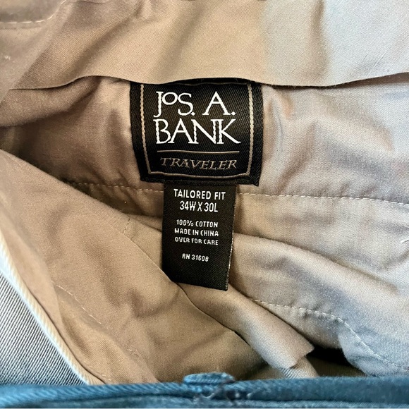 Jos. A. Bank Lot of 4 Men’s Traveler Tailored Fit Pant, 34Wx30L, khaki/navy/tan - Picture 4 of 7